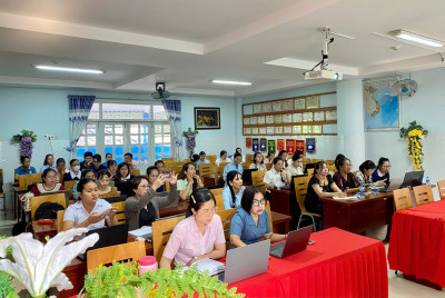Tập huấn cập nhật dữ liệu, quản lý ký số hồ sơ cơ sở giáo dục mầm non