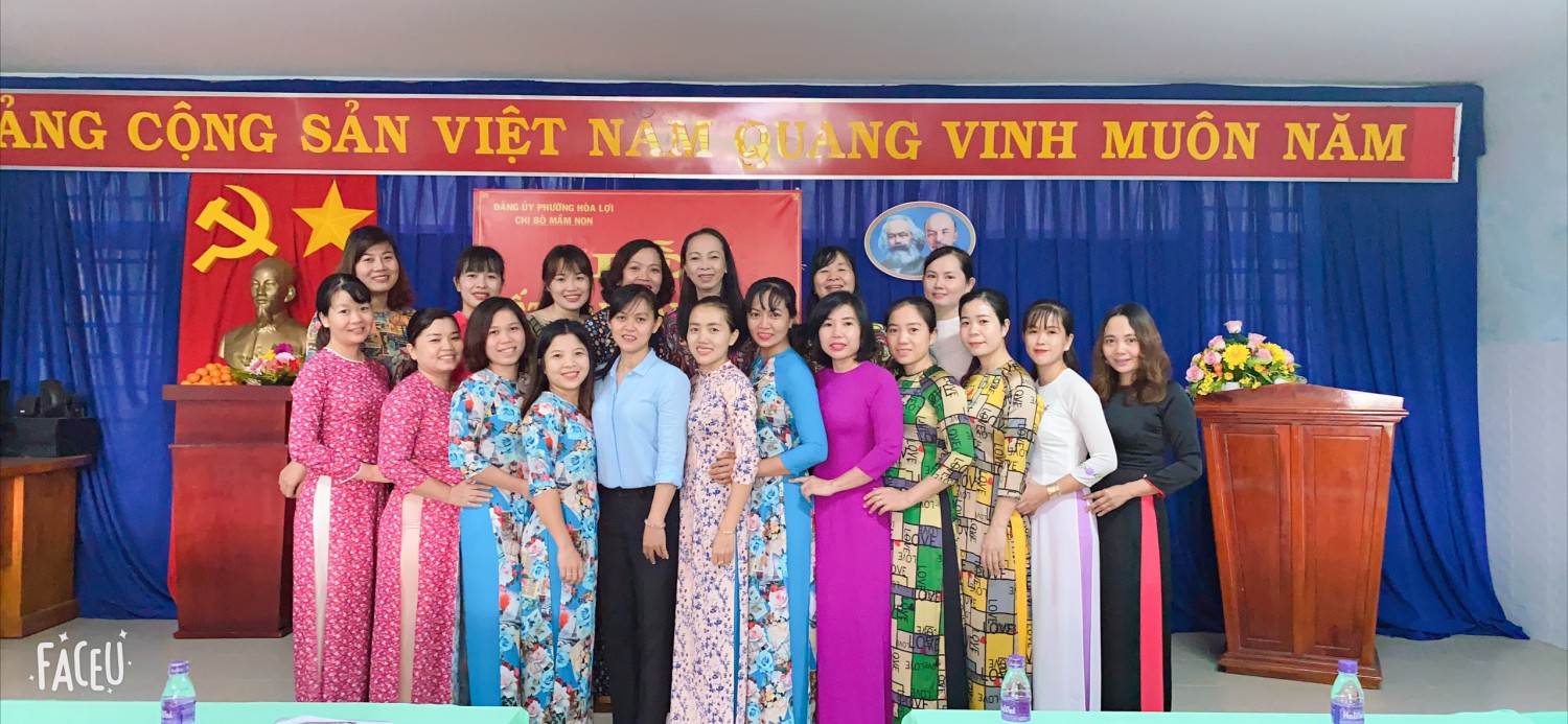 LỄ KẾT NẠP ĐẢNG VIÊN