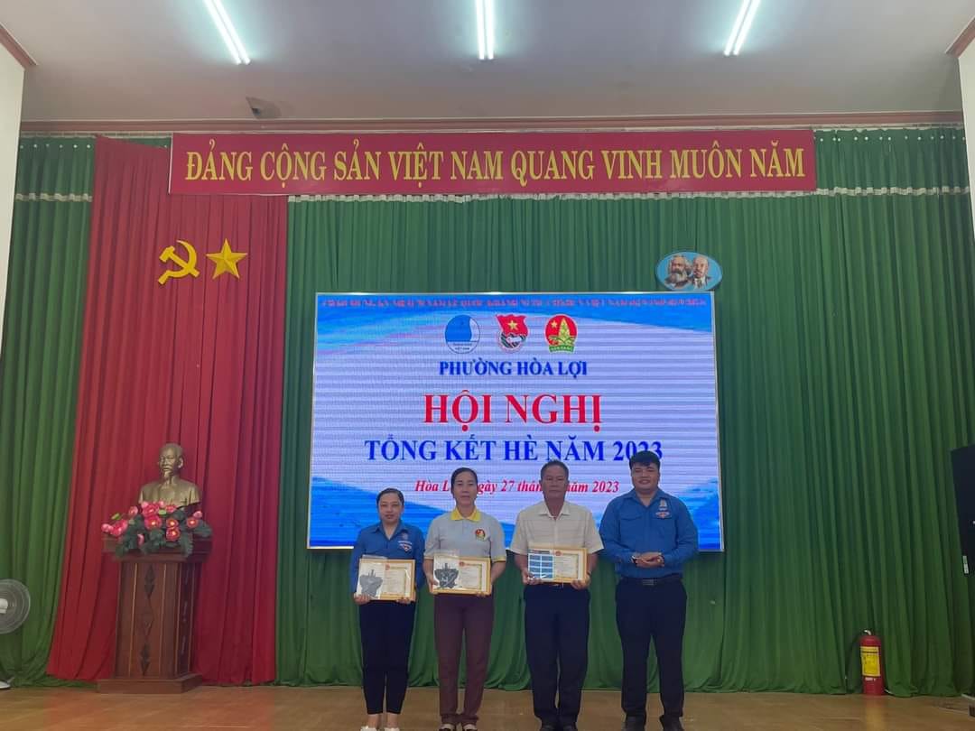 TỔNG KẾT HÈ VÀ CHIẾN DỊCH THANH NIÊN TÌNH NGUYỆN HÈ NĂM 2023