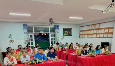 TRƯỜNG MẦM NON HÒA LỢI TỔ CHỨC BUỔI HỌP MẶT CHÀO MỪNG KỸ NIỆM  41 NĂM NGÀY NHÀ GIÁO VIỆT NAM 20/11  (20/11/1982-20/11/2023)