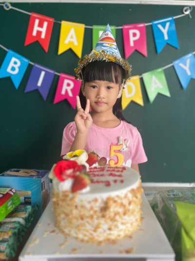 Chúc mừng sinh nhật các bé tháng 11. Trường MN Hoà Lợi
